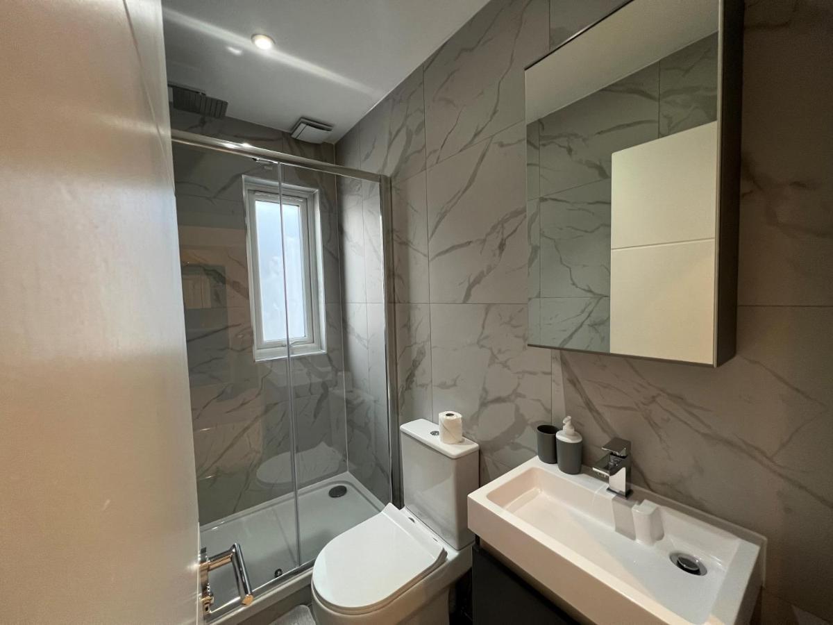 Star London Station Road 3-Bed Haven Lägenhet Exteriör bild