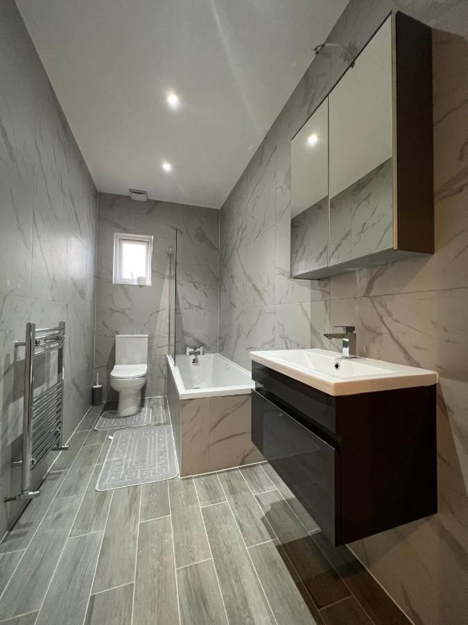 Star London Station Road 3-Bed Haven Lägenhet Exteriör bild