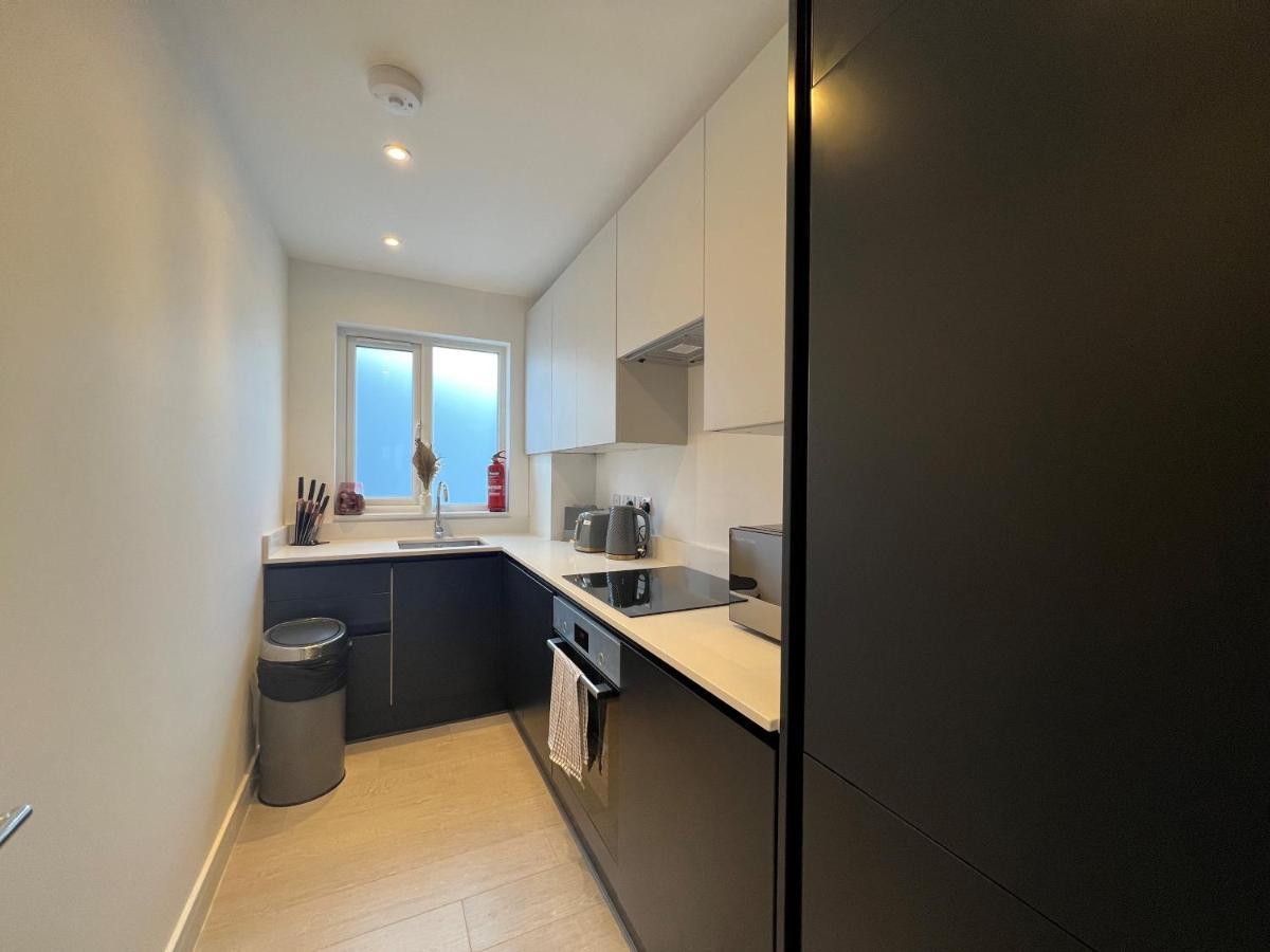 Star London Station Road 3-Bed Haven Lägenhet Exteriör bild